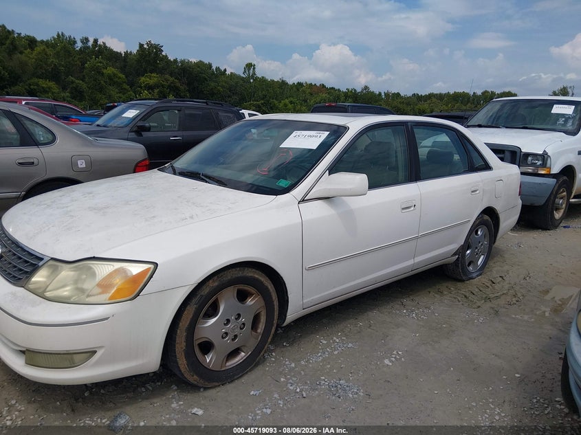 2004 TOYOTA AVALON auction photo 2