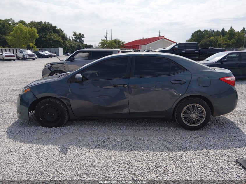 TOYOTA COROLLA - zdjęcie 14