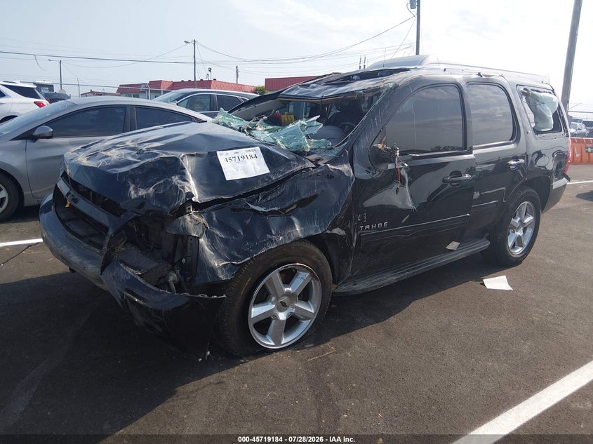 2013 CHEVROLET TAHOE auction photo 2
