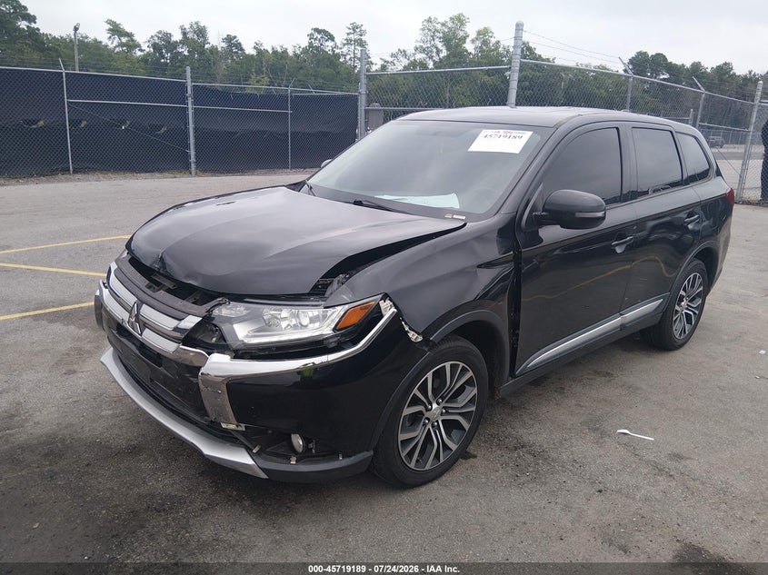 Vin: ja4az3a33jj000679, lot: 46217871, mitsubishi outlander se 20182