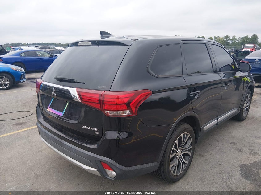 Vin: ja4az3a33jj000679, lot: 46217871, mitsubishi outlander se 20184