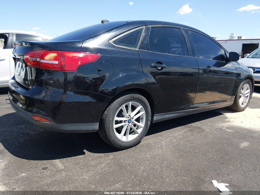 Vin: 1fadp3f21hl279367, lot: 46217888, ford focus se 20174
