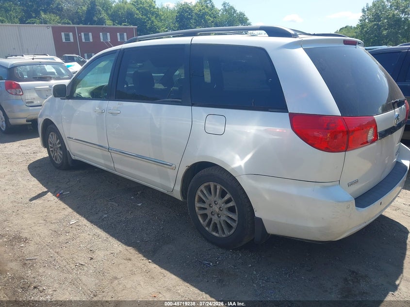 2008 TOYOTA SIENNA auction photo 3