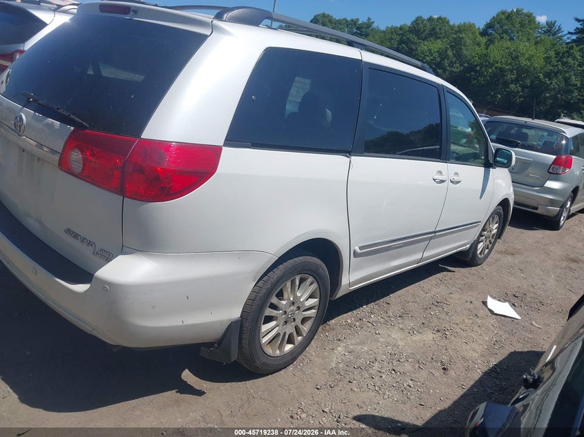2008 TOYOTA SIENNA auction photo 4