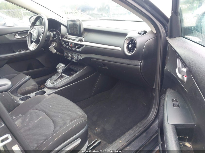 2021 KIA FORTE auction photo 5