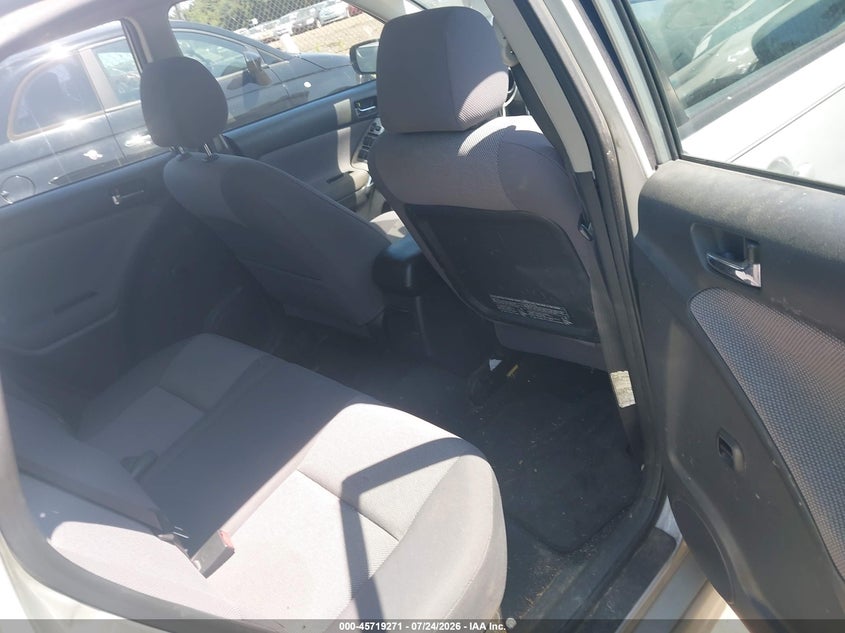 2003 TOYOTA MATRIX auction photo 8