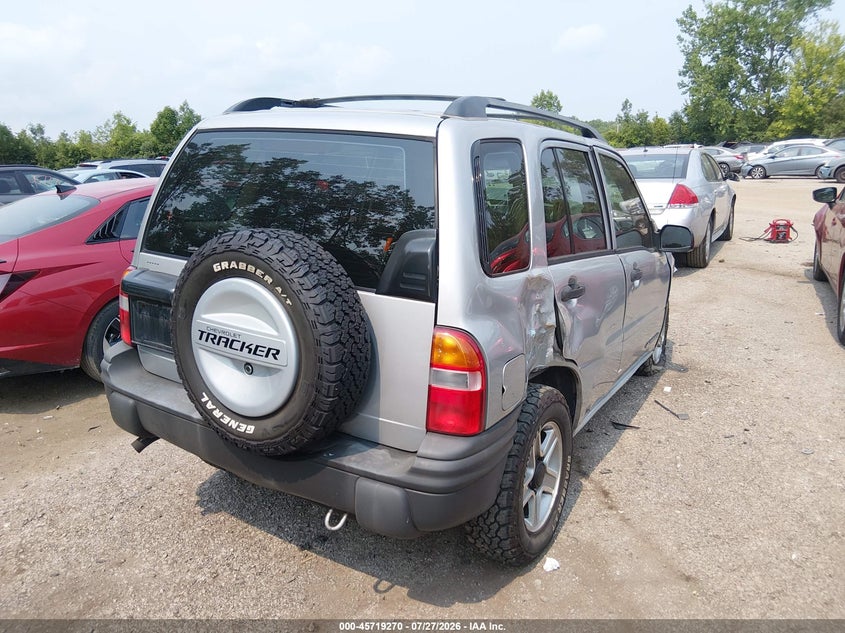 2003 CHEVROLET TRACKER auction photo 4
