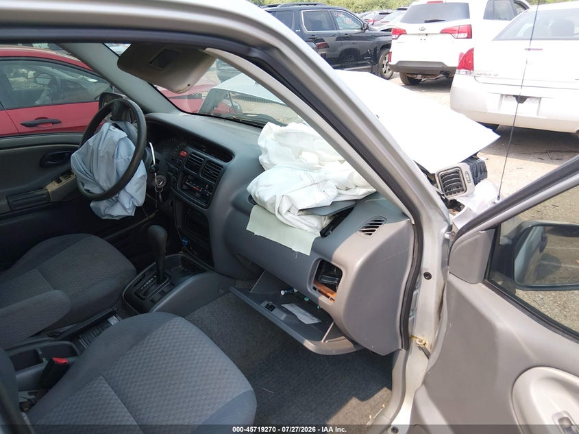 2003 CHEVROLET TRACKER auction photo 5