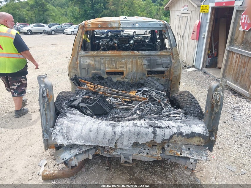 2025 TOYOTA TACOMA auction photo 6