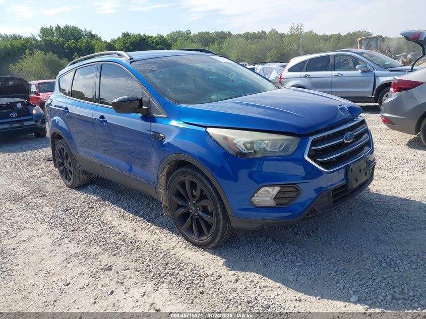 2017 FORD ESCAPE auction photo 1