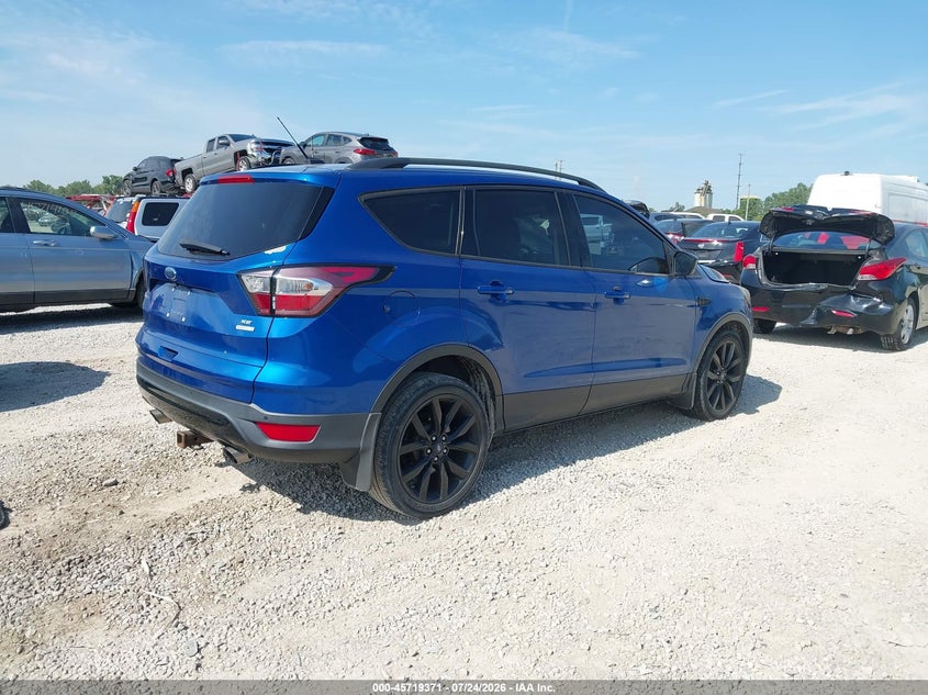 2017 FORD ESCAPE auction photo 4