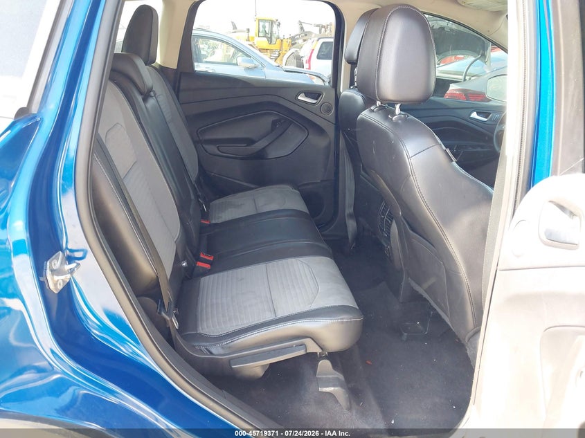 2017 FORD ESCAPE auction photo 8