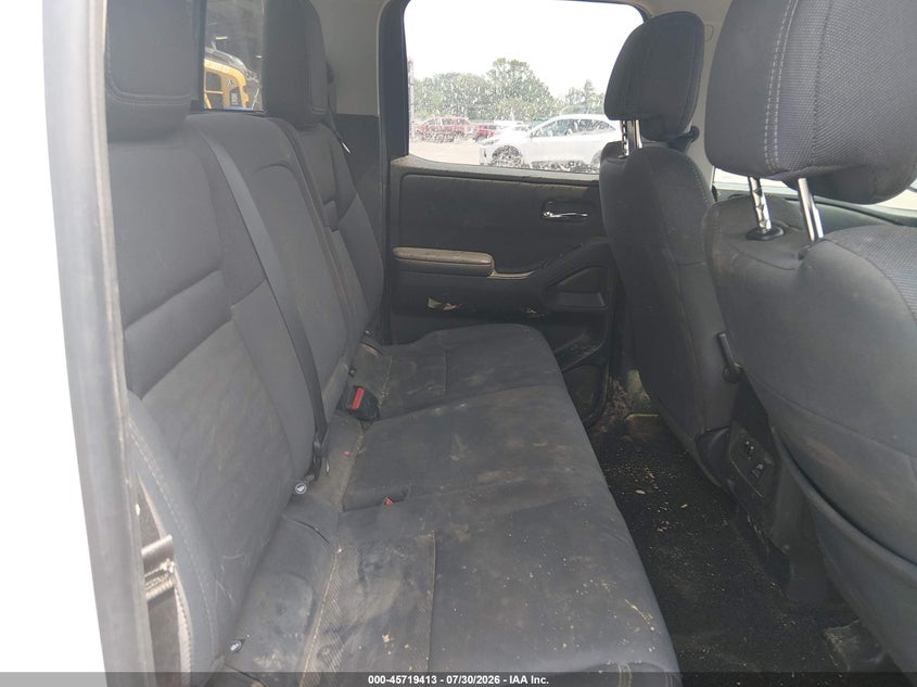 2024 NISSAN FRONTIER auction photo 8
