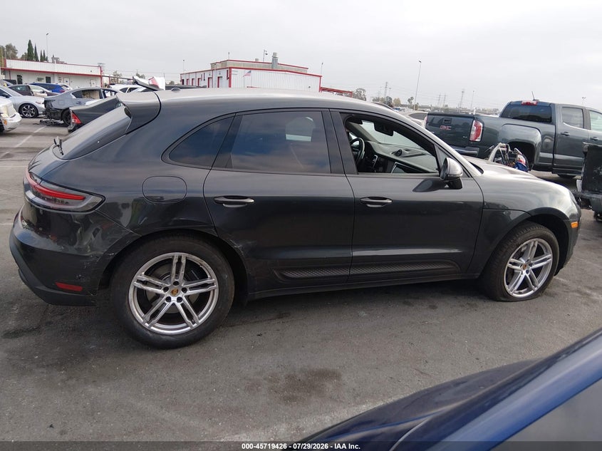PORSCHE MACAN - zdjęcie 13