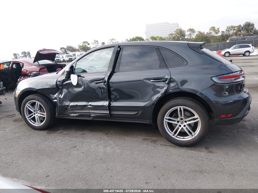 PORSCHE MACAN - zdjęcie 14