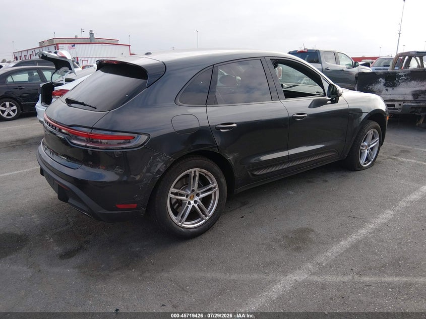 PORSCHE MACAN - zdjęcie 4