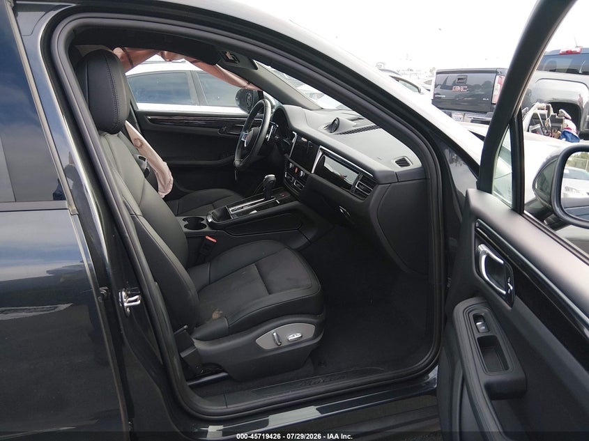 PORSCHE MACAN - zdjęcie 5