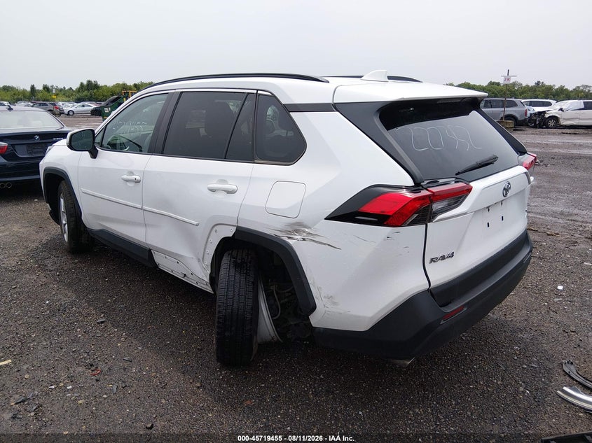 2021 TOYOTA RAV4 auction photo 3