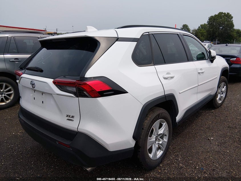 2021 TOYOTA RAV4 auction photo 4