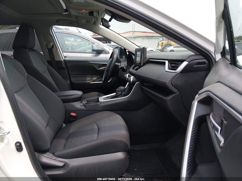 2021 TOYOTA RAV4 auction photo 5