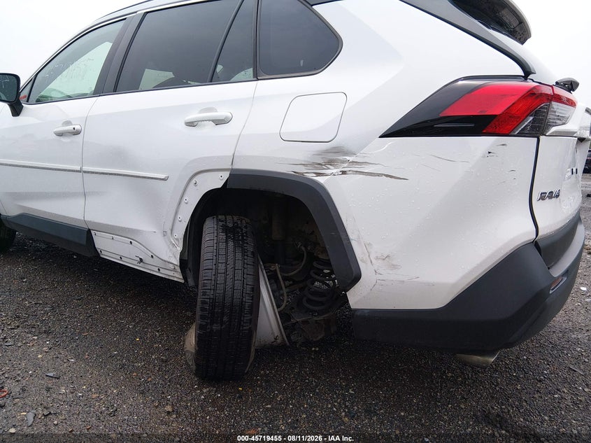2021 TOYOTA RAV4 auction photo 6