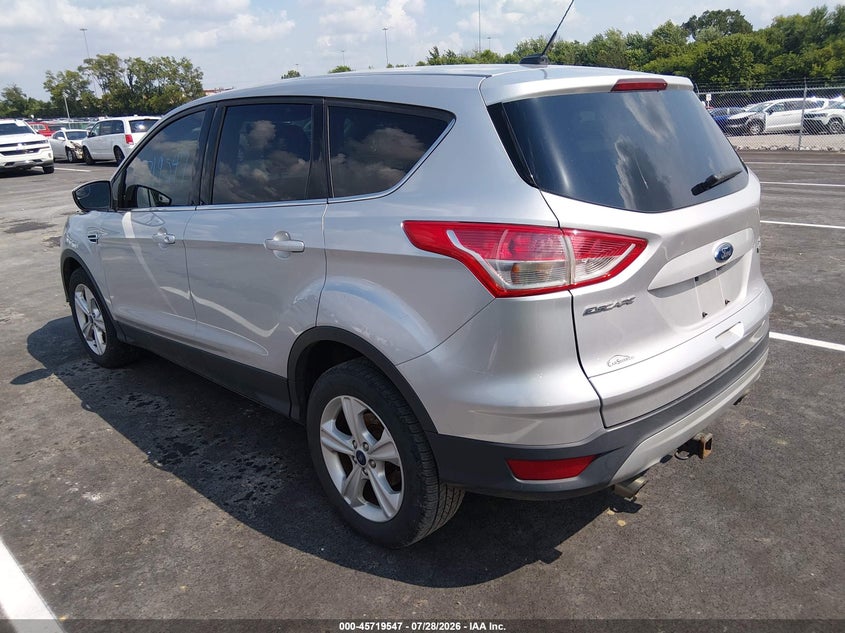 Vin: 1fmcu0gx0fuc60867, lot: 46218229, ford escape se 20153