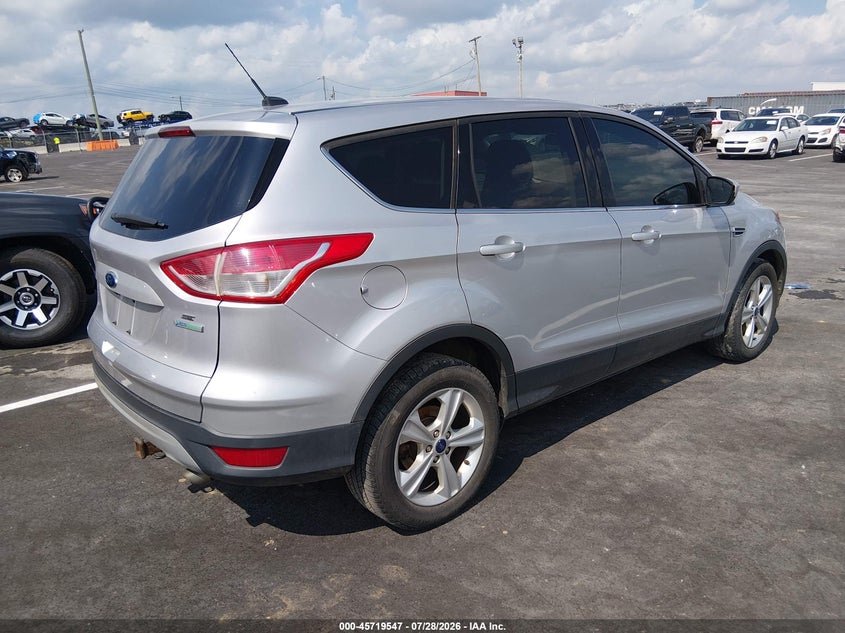 Vin: 1fmcu0gx0fuc60867, lot: 46218229, ford escape se 20154