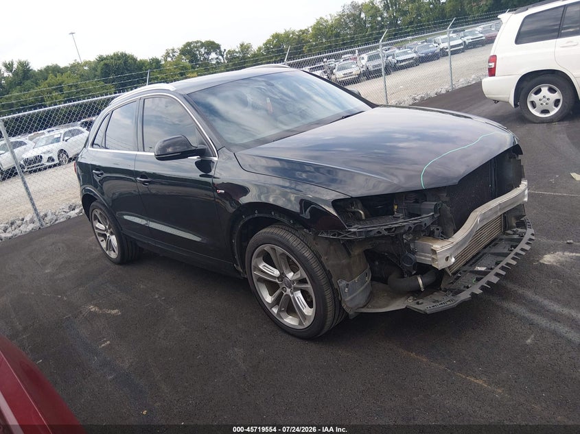Vin: wa1jccfs6jr009010, lot: 46218236, audi q3 2.0t premium/2.0t sport premium 2018 img_1