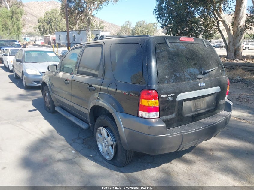 2006 FORD ESCAPE auction photo 3