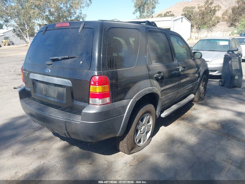 2006 FORD ESCAPE auction photo 4
