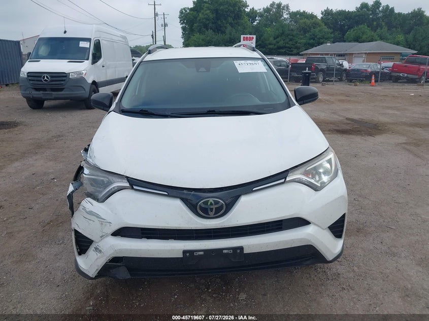 TOYOTA RAV4 - zdjęcie 13