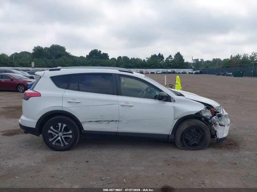 TOYOTA RAV4 - zdjęcie 14