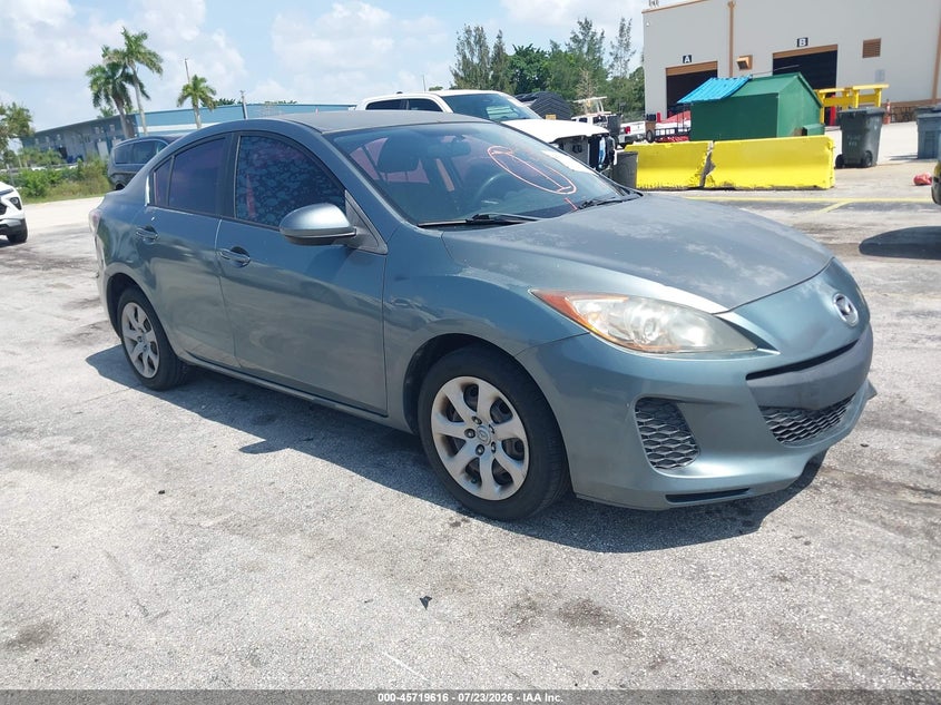 Vin: jm1bl1u70d1705748, lot: 46218298, mazda mazda3 i sport 2013 img_1