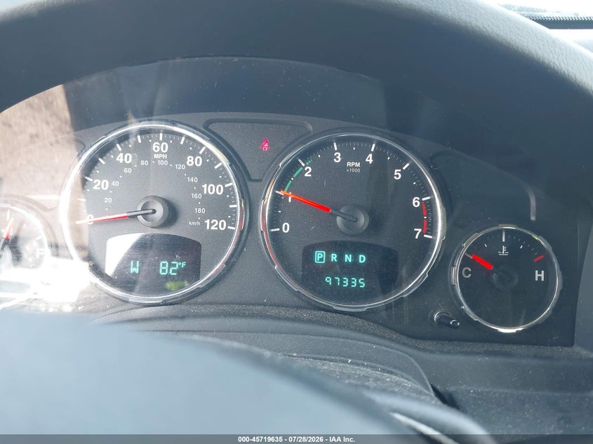 2012 JEEP LIBERTY auction photo 7