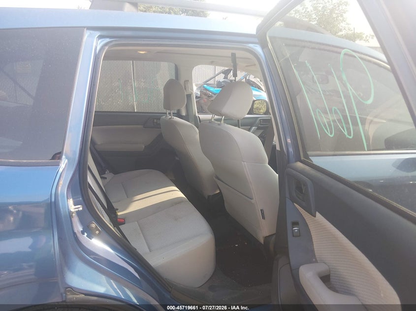 2018 SUBARU FORESTER auction photo 8