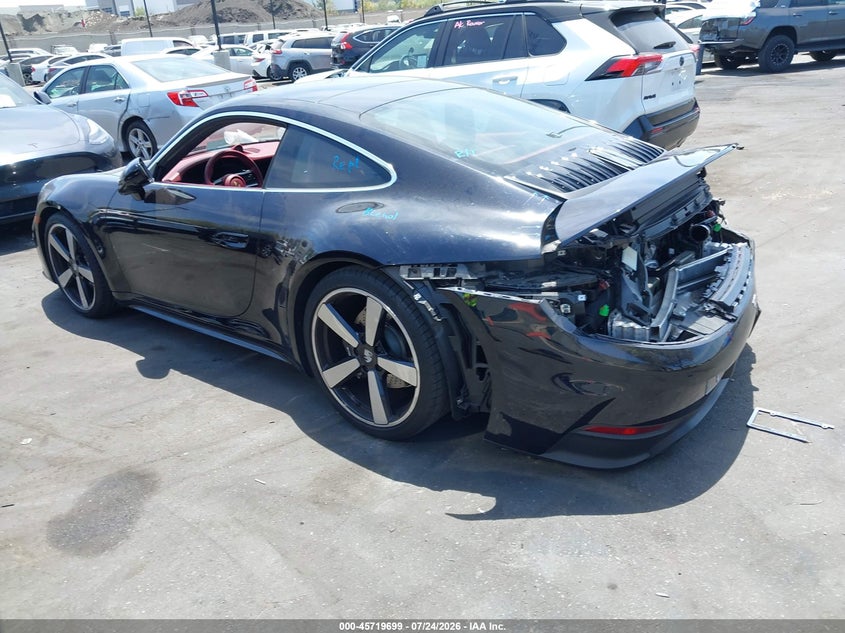 2025 PORSCHE 911 auction photo 3