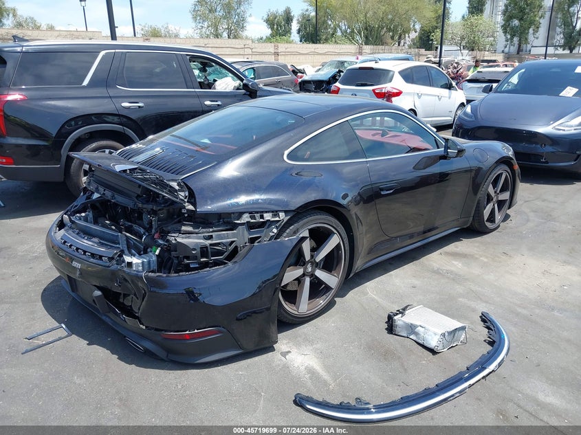 2025 PORSCHE 911 auction photo 4