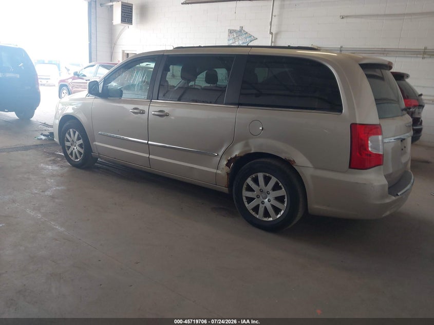 Vin: 2c4rc1bg2dr604661, lot: 46218388, chrysler town & country touring 20133