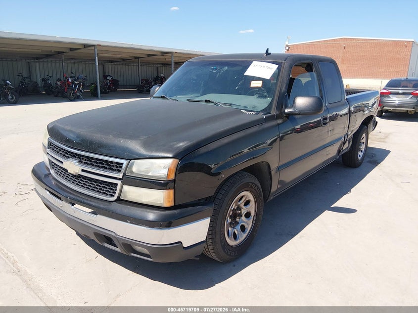 2007 CHEVROLET SILVERADO 1500 CLASSIC auction photo 2