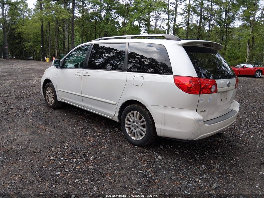 2008 TOYOTA SIENNA auction photo 3