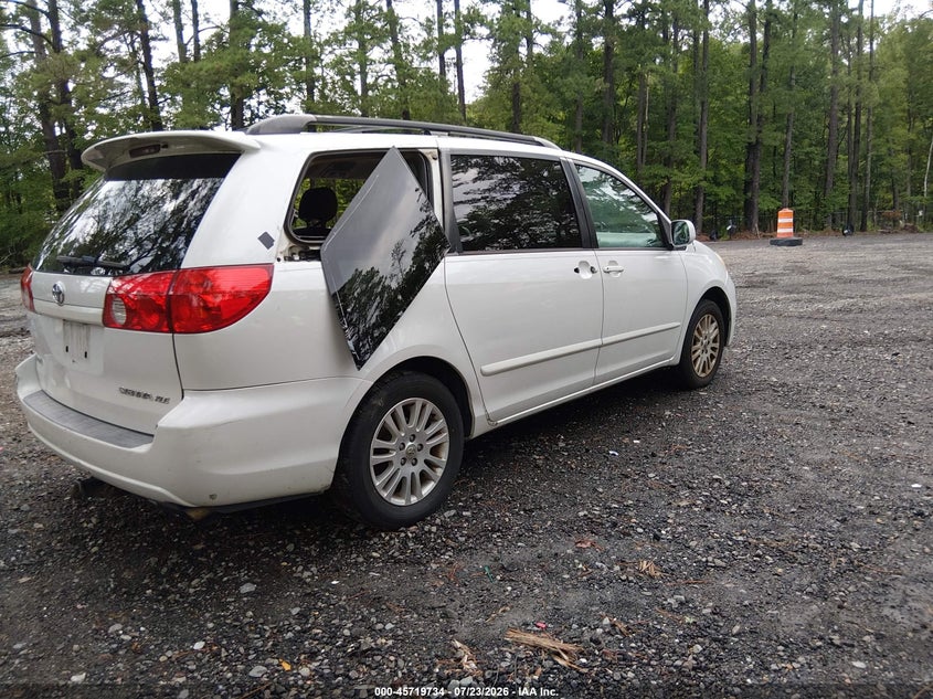 2008 TOYOTA SIENNA auction photo 4