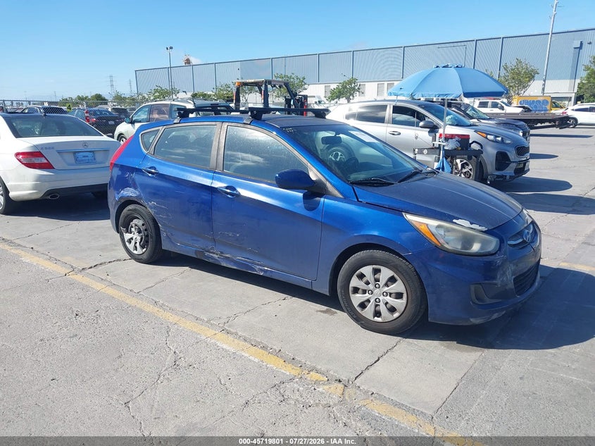 Vin: kmhct5ae3hu331439, lot: 46218483, hyundai accent se 2017 img_1