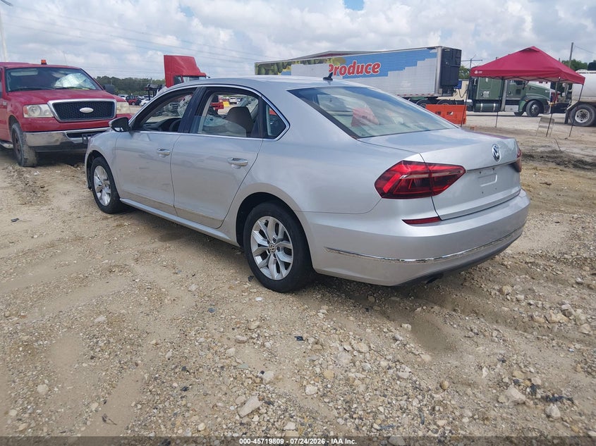 2017 VOLKSWAGEN PASSAT auction photo 3