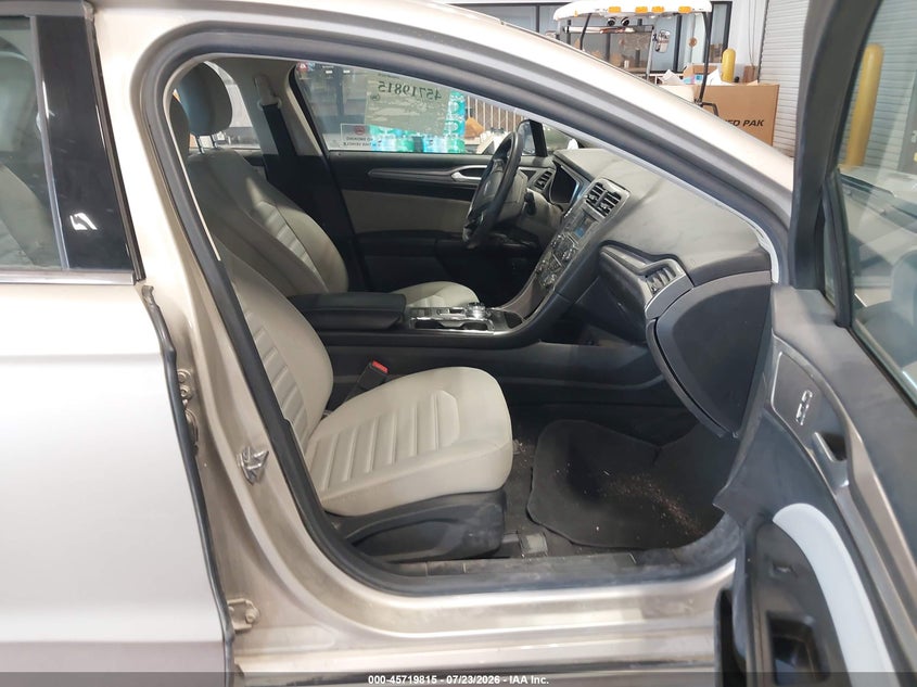 2018 FORD FUSION HYBRID auction photo 5