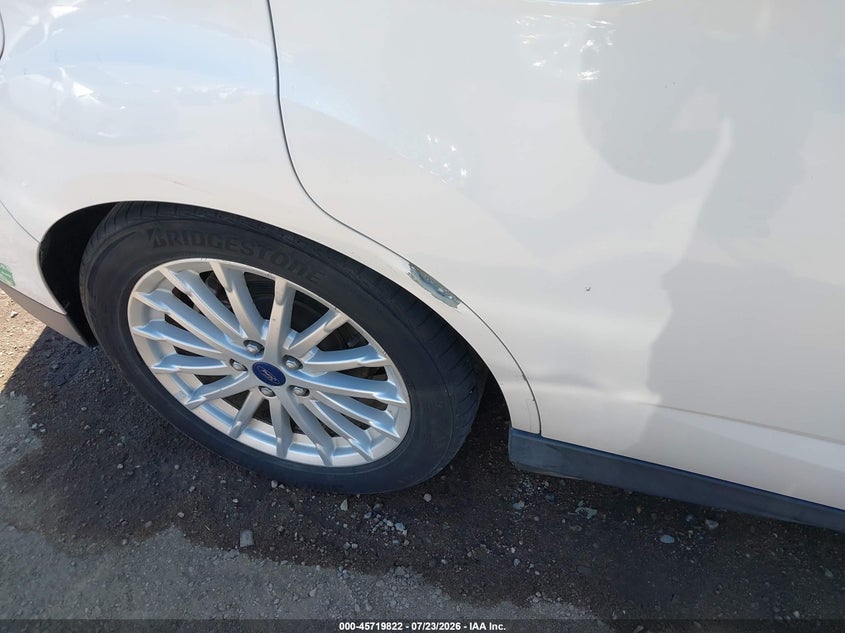 2014 FORD C-MAX ENERGI auction photo 6