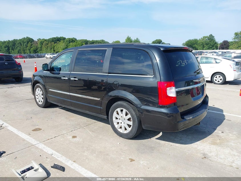 Vin: 2c4rc1cg0cr135342, lot: 46218548, chrysler town & country touring-l 20123