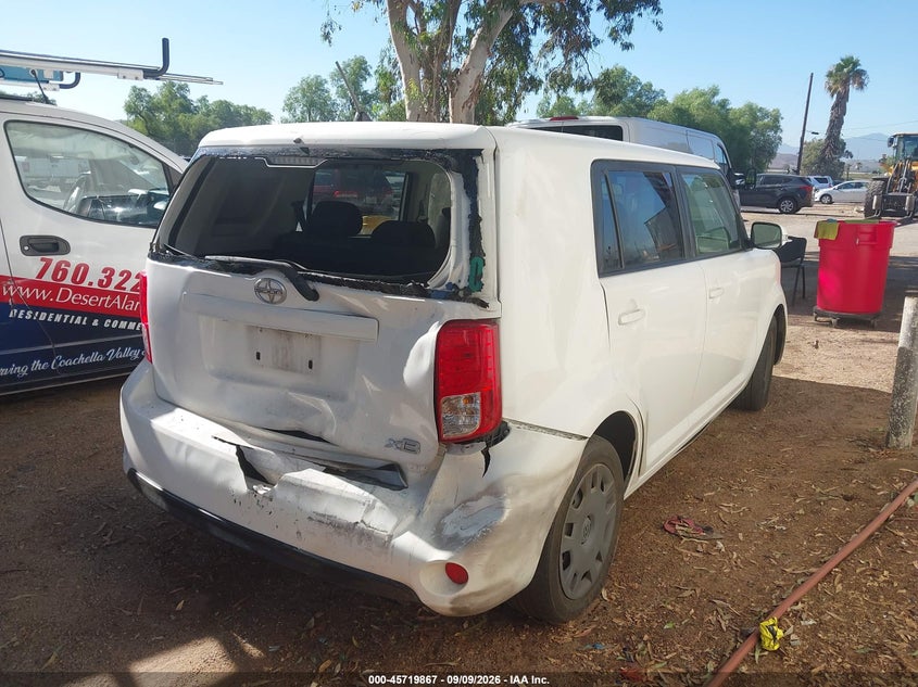 SCION XB 2015 VIN JTLZE4FE2FJ068536