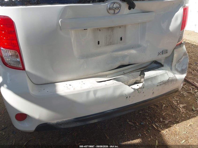 SCION XB 2015 VIN JTLZE4FE2FJ068536