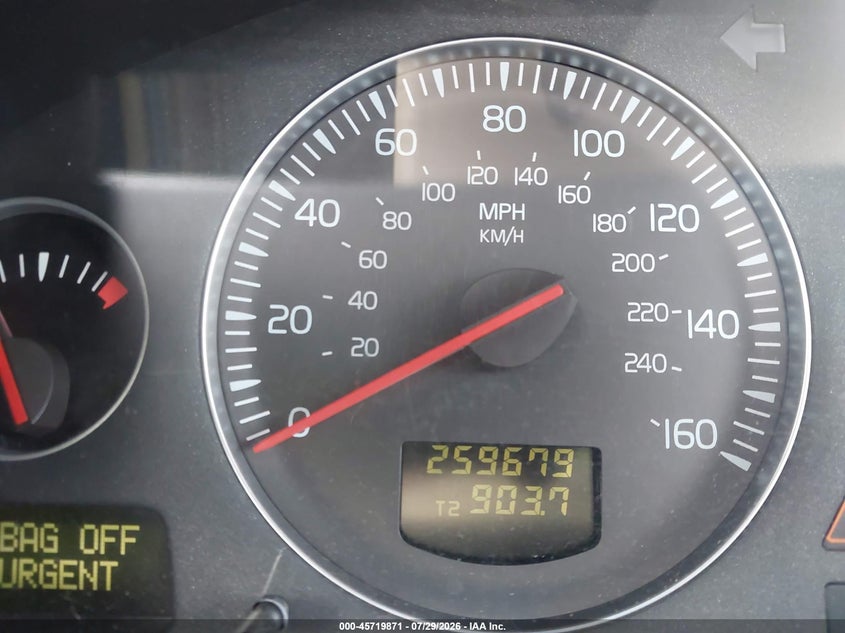 2010 VOLVO XC90 auction photo 7