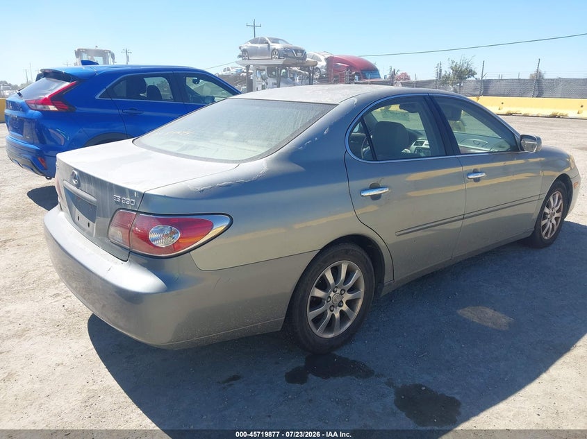 2004 LEXUS ES 330 auction photo 4